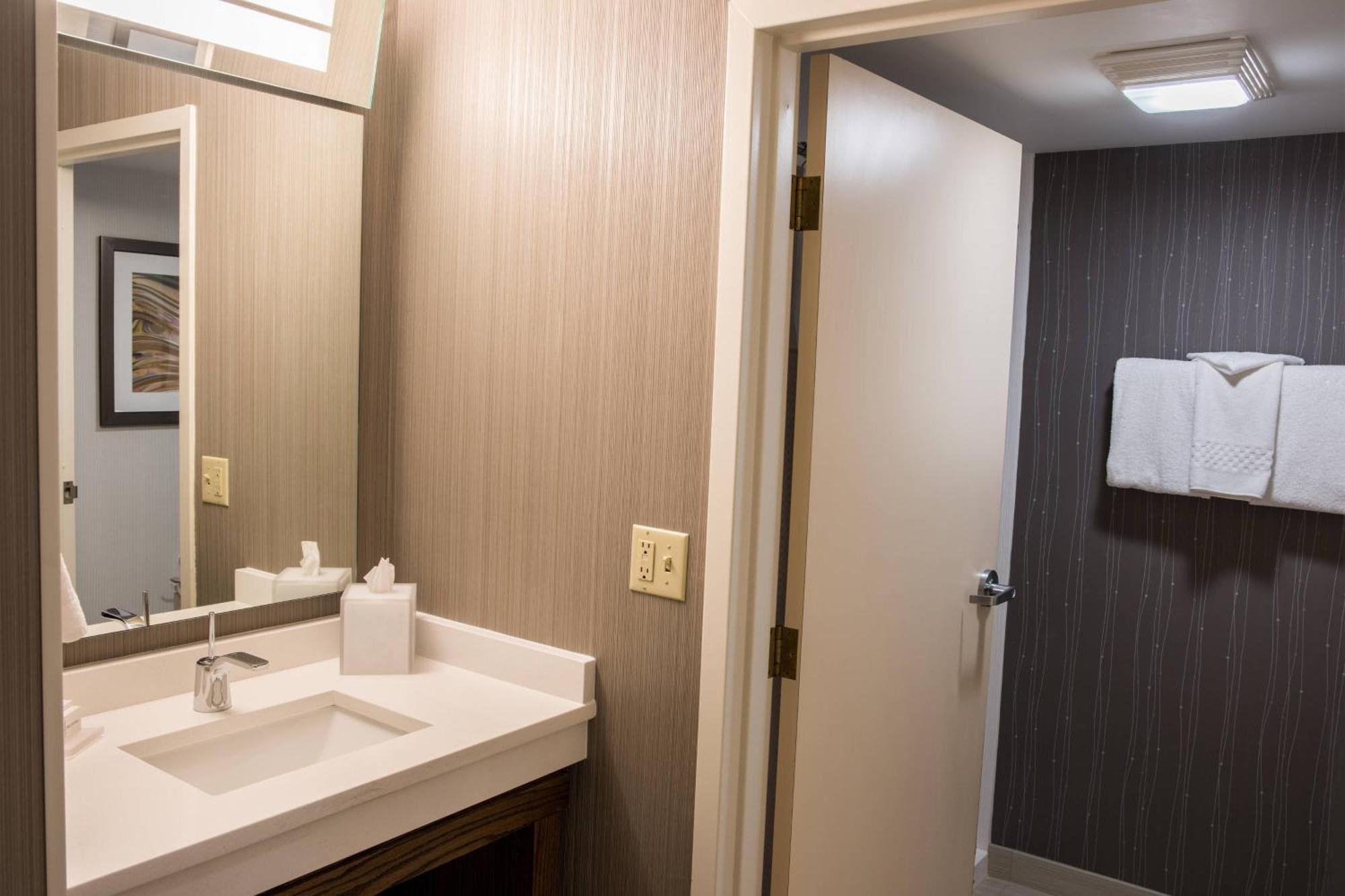 Courtyard By Marriott Norwich Hotel Luaran gambar