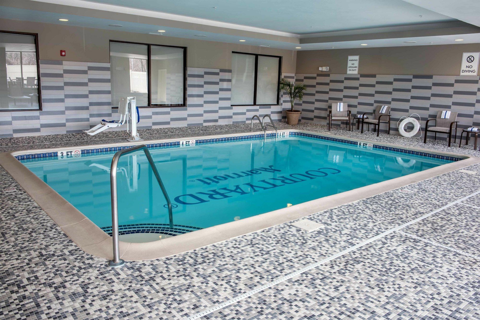 Courtyard By Marriott Norwich Hotel Luaran gambar